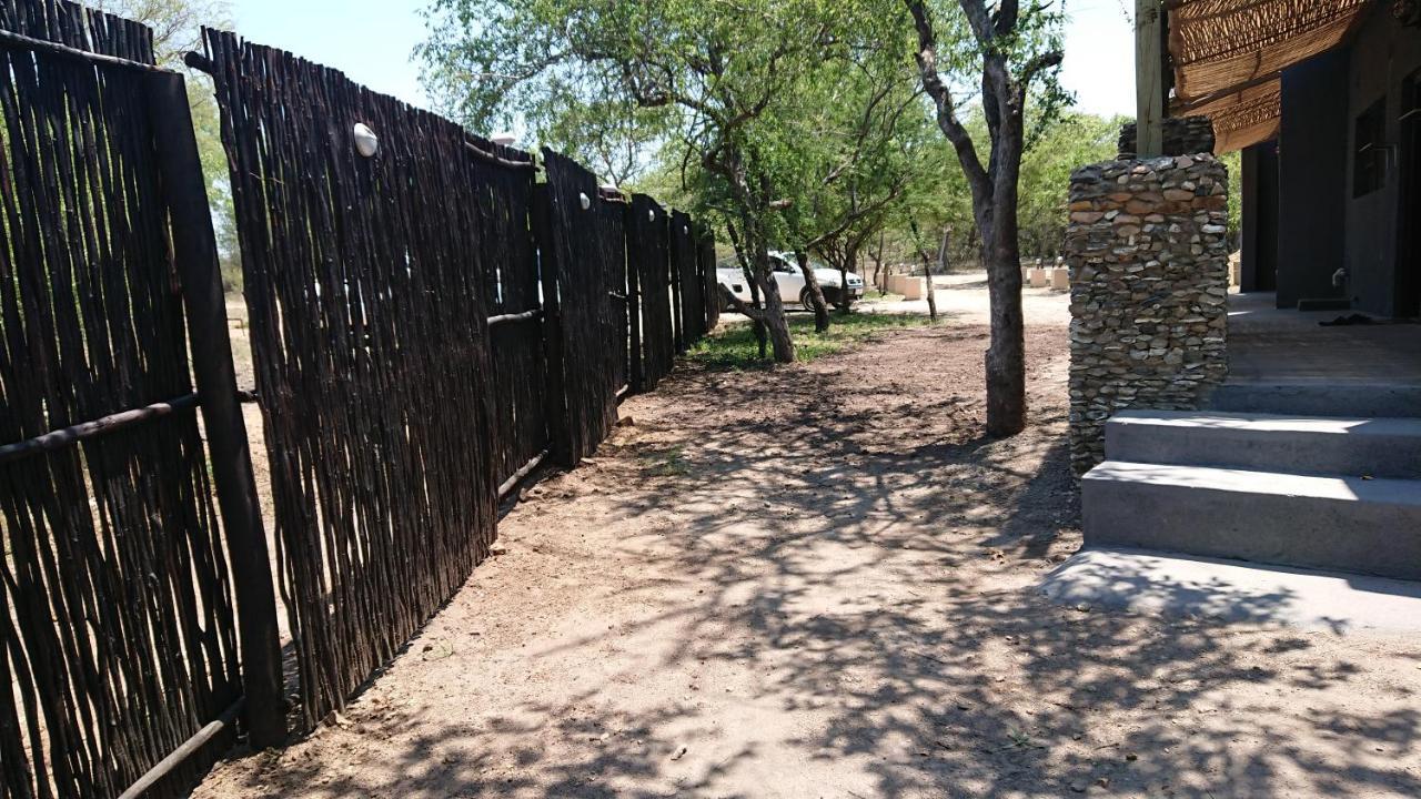 Svh Bush Lodge Marloth Park Exteriör bild