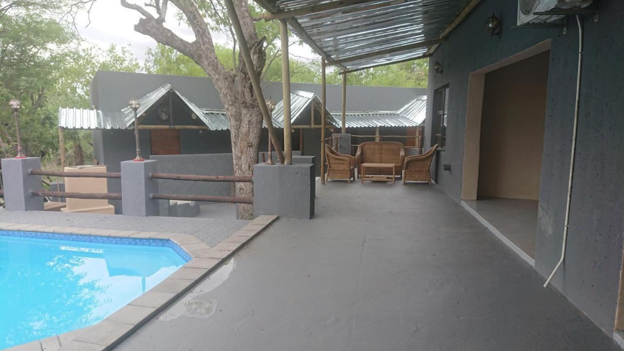 Svh Bush Lodge Marloth Park Exteriör bild