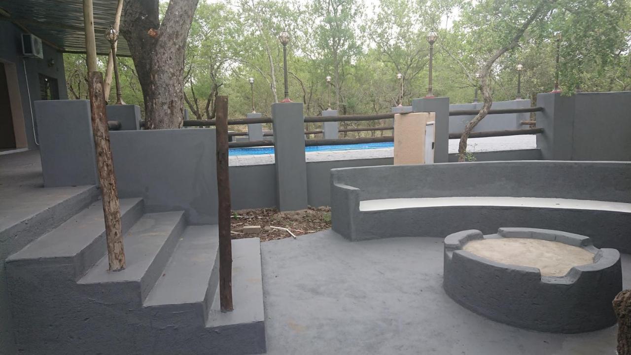 Svh Bush Lodge Marloth Park Exteriör bild